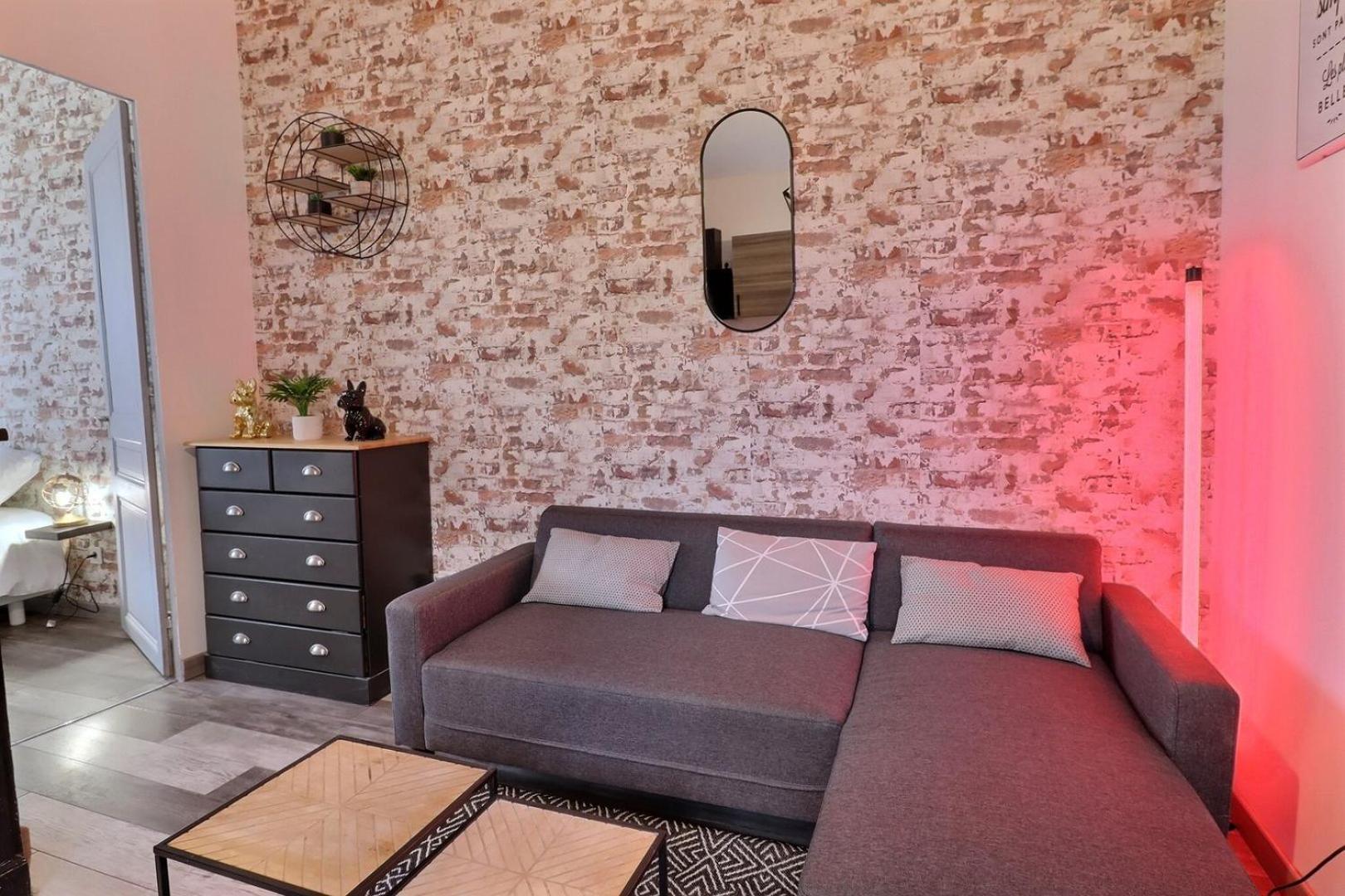 Du Pont A12 - Mon Groom Apartment